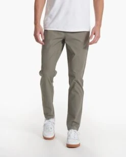 Cascade Tech Chino Pant | Woodash -Eminem Style V427WDA SP23 M ECOMM PANTS BOTTOM 1746 1X1 73352816 c663 47bd 961c a268ccfdacea